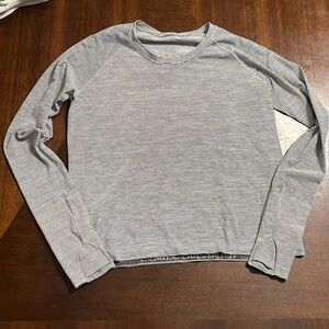 Lululemon long sleeve shirt